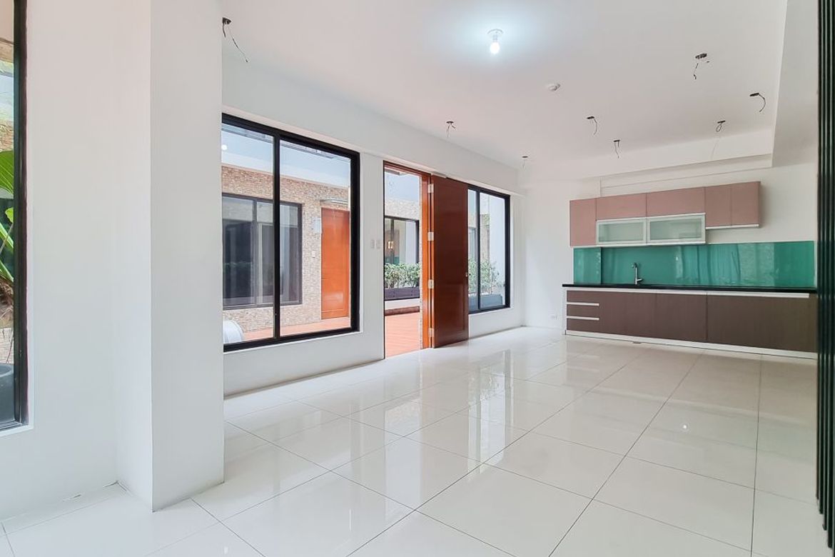 4 Bedroom Townhouse for Sale in Pasadeña, San Juan, Metro Manila near LRT-2 Gilmore – photo 4