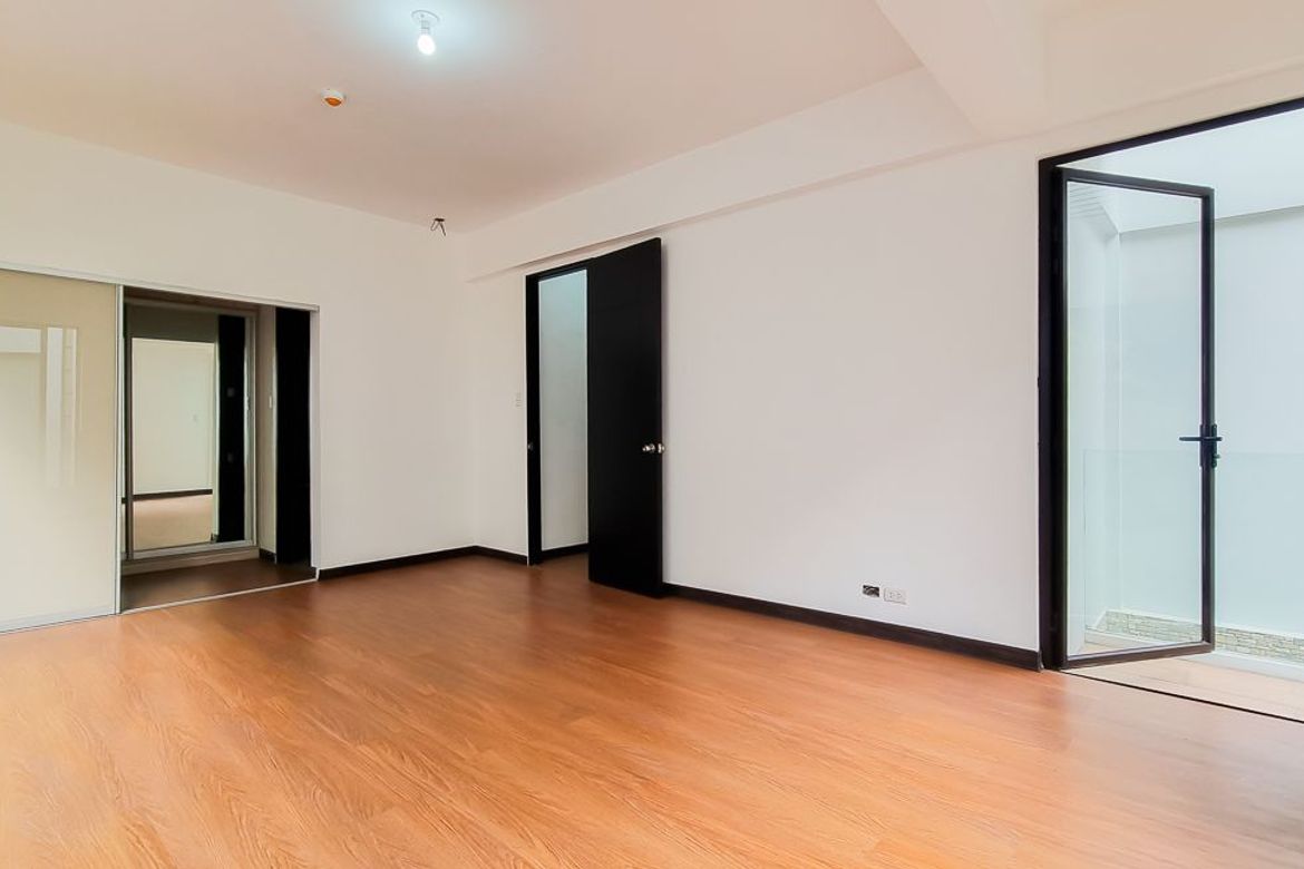 4 Bedroom Townhouse for Sale in Pasadeña, San Juan, Metro Manila near LRT-2 Gilmore – photo 5