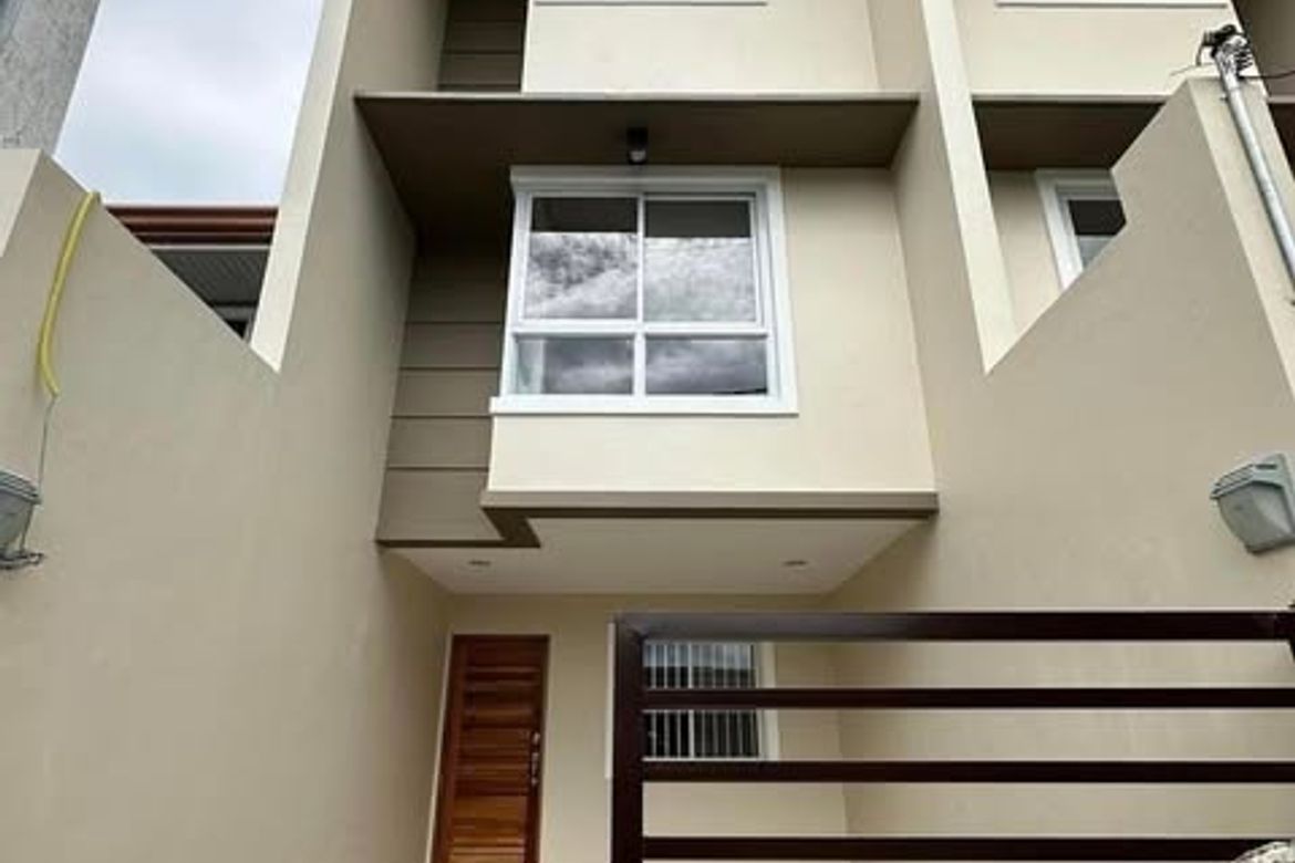 4 Bedroom Townhouse for Sale in Pilar, Las Piñas, Metro Manila