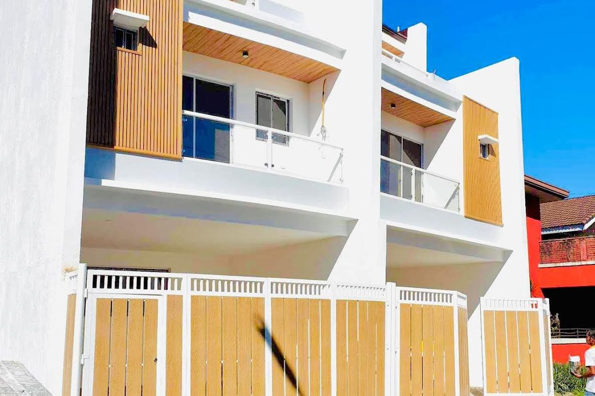 4 Bedroom Townhouse for Sale in Pilar, Las Piñas, Metro Manila