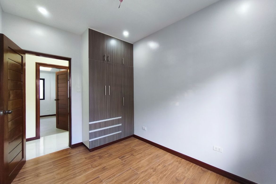 4 Bedroom Townhouse for Sale in Pilar, Las Piñas, Metro Manila – photo 8