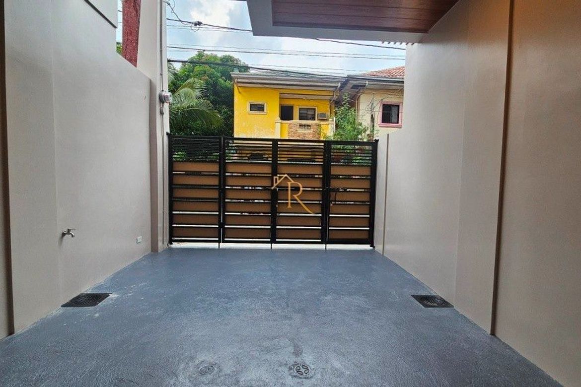 4 Bedroom Townhouse for Sale in Pilar, Las Piñas, Metro Manila – photo 4