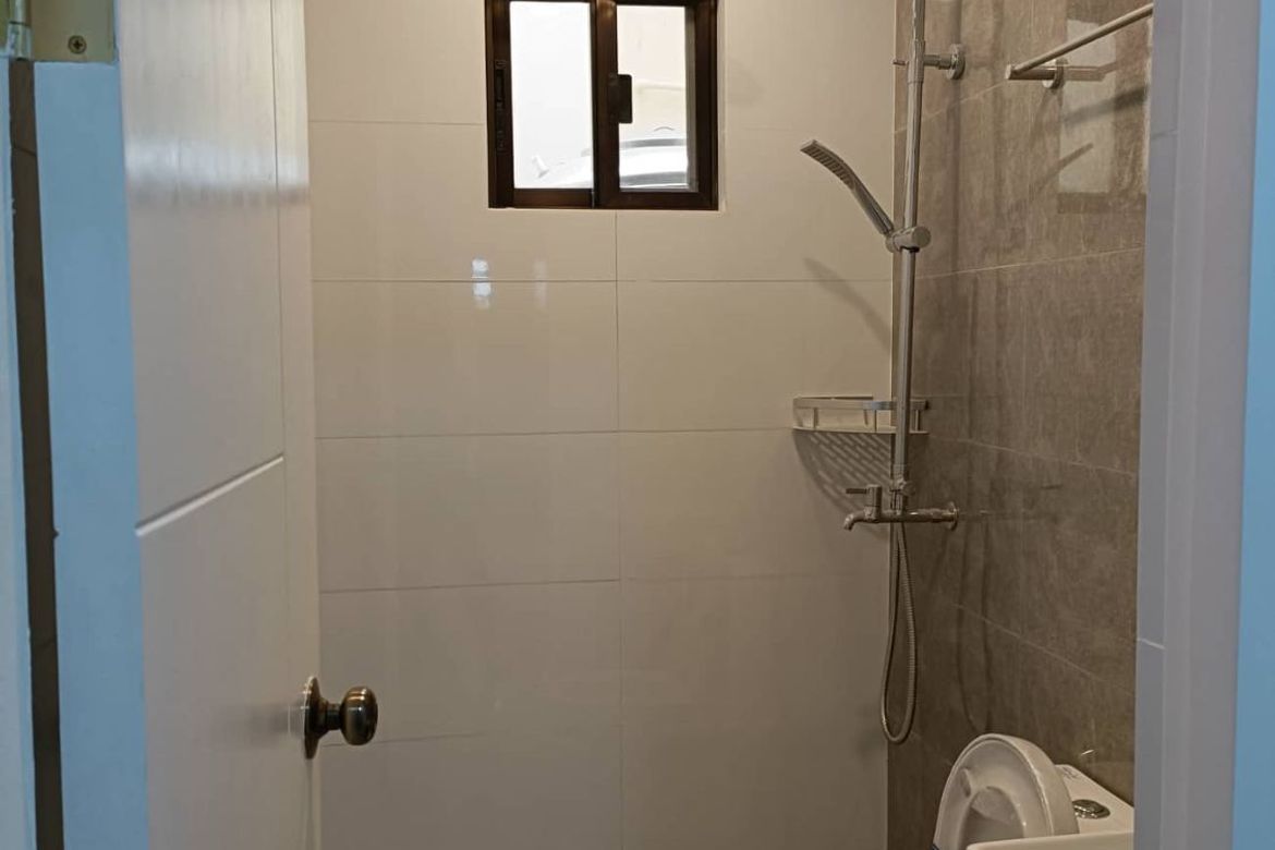 4 Bedroom Townhouse for Sale in Poblacion, Muntinlupa, Metro Manila – photo 6