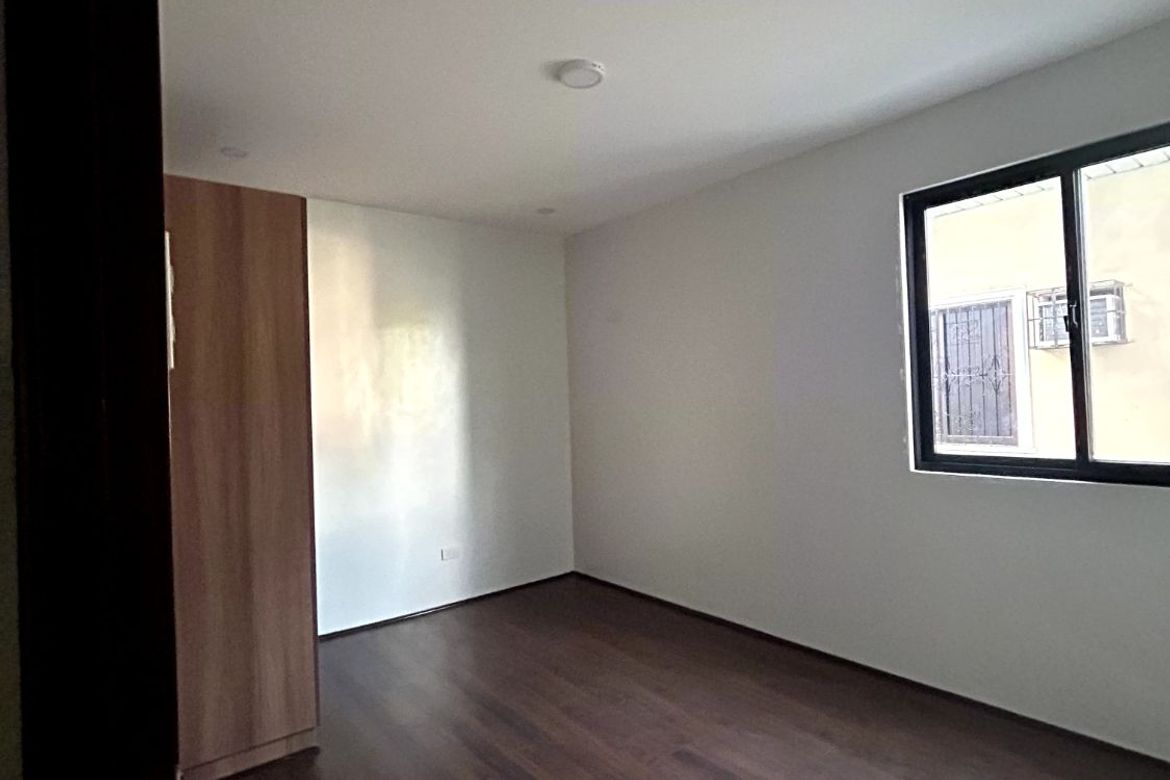 4 Bedroom Townhouse for Sale in Poblacion, Muntinlupa, Metro Manila – photo 6