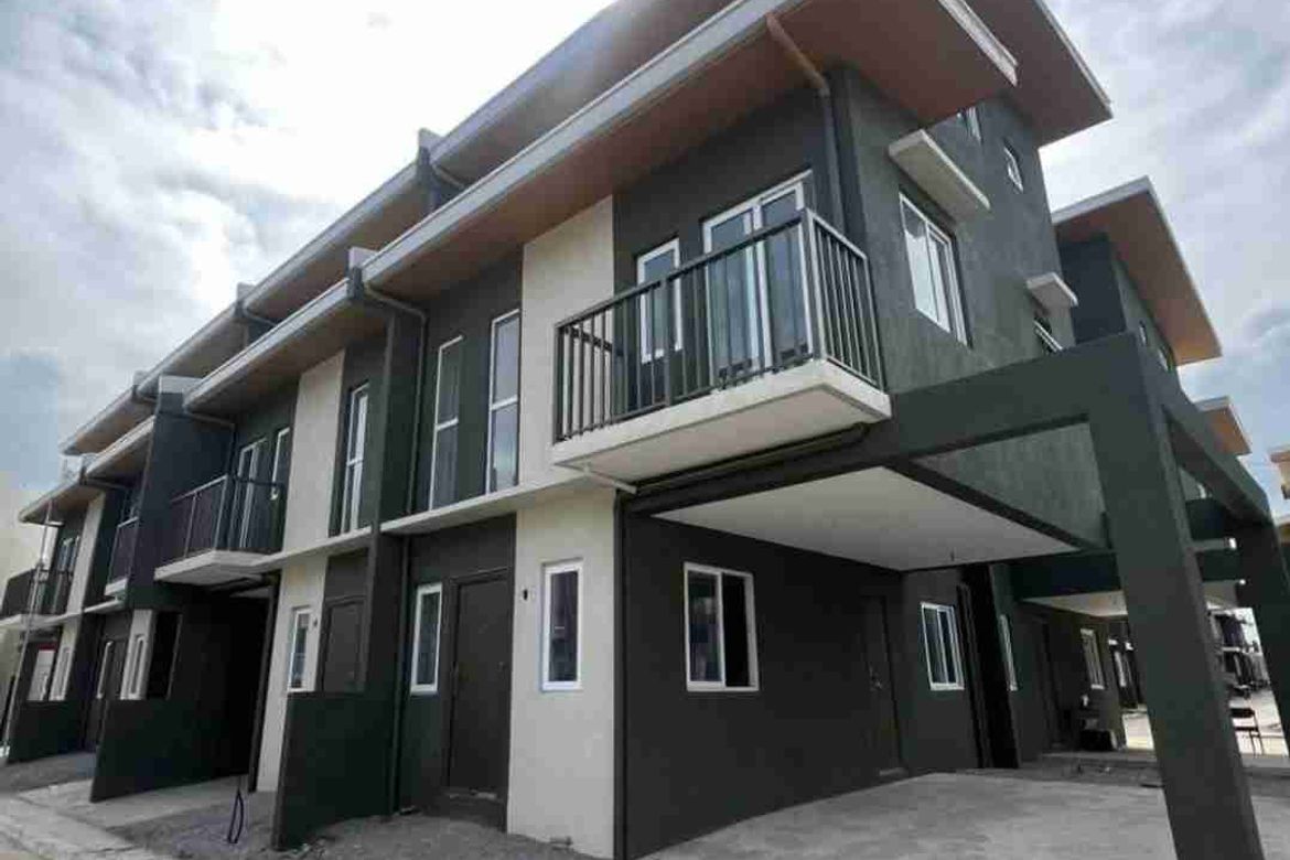 4 Bedroom Townhouse for Sale in Punta I, Tanza, Cavite