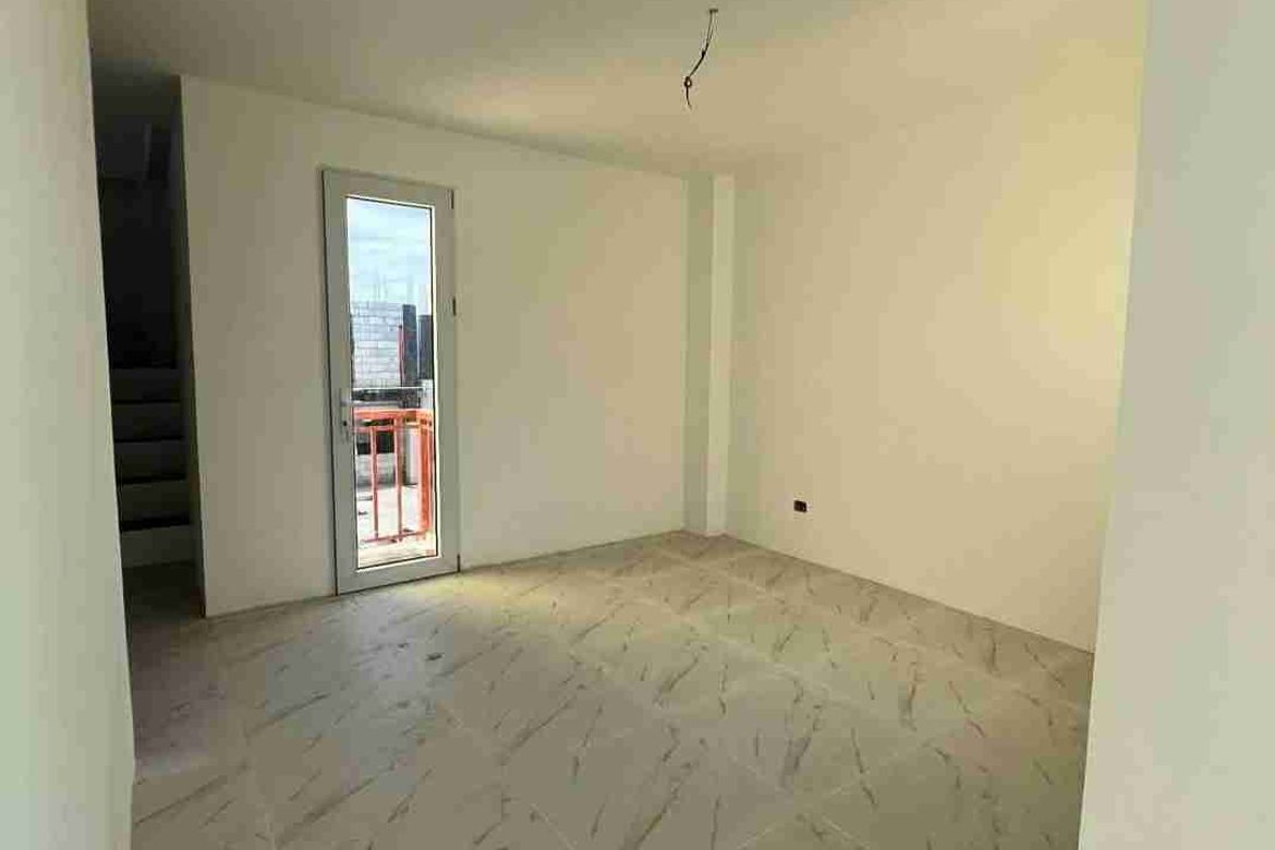 4 Bedroom Townhouse for Sale in Punta II, Tanza, Cavite – photo 8