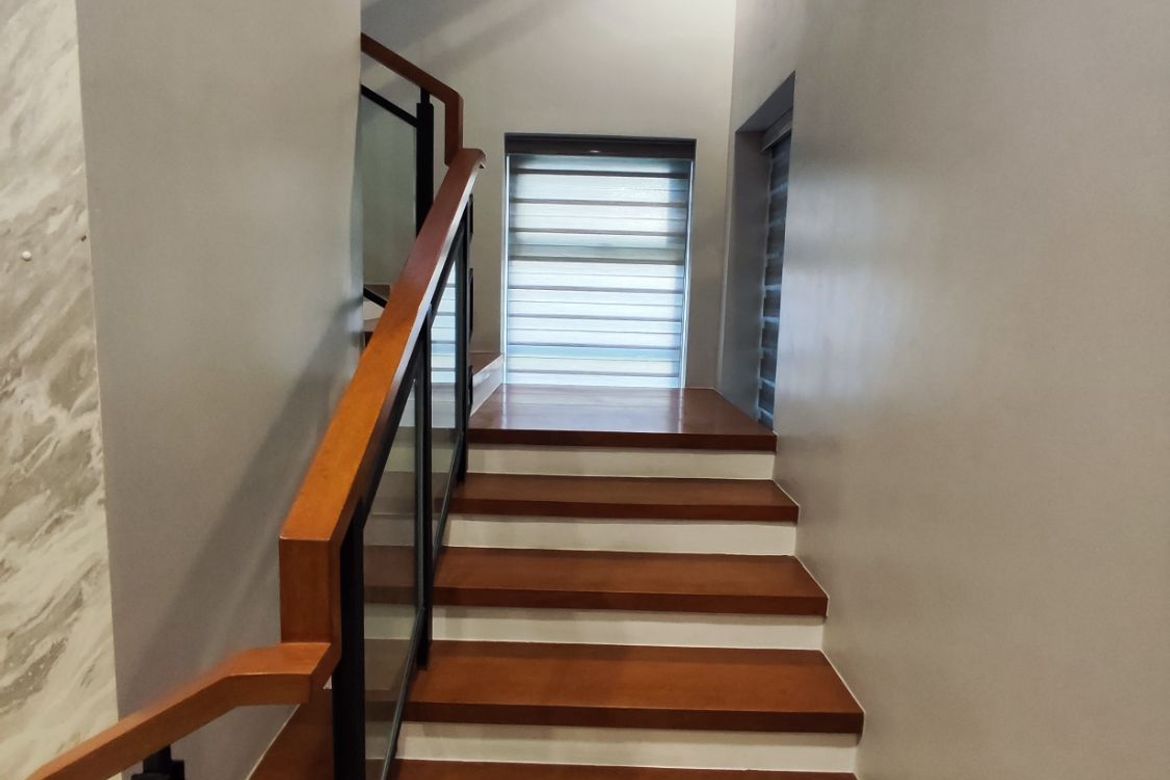 4 Bedroom Townhouse for Sale in Quiapo, Manila, Metro Manila near LRT-1 Carriedo – photo 6