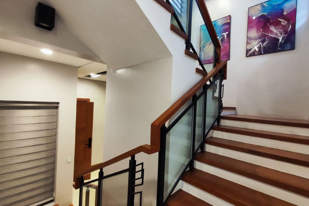 4 Bedroom Townhouse for Sale in Quiapo, Manila, Metro Manila near LRT-1 Carriedo – photo 7
