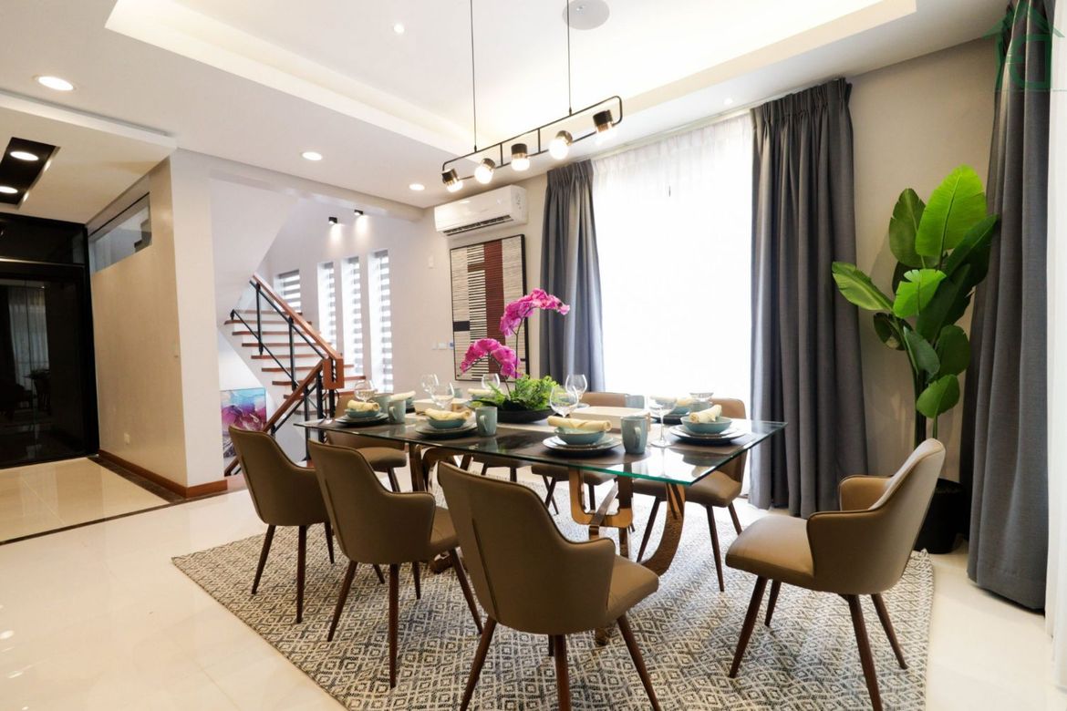 4 Bedroom Townhouse for Sale in Quiapo, Manila, Metro Manila near LRT-2 Recto – photo 2