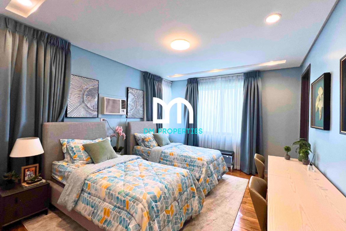 4 Bedroom Townhouse for Sale in Sacred Heart, Quezon City, Metro Manila near MRT-3 Kamuning – photo 4