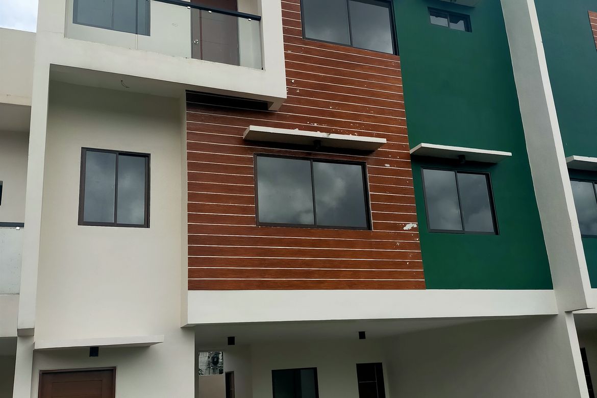 4 Bedroom Townhouse for Sale in San Antonio, Los Baños, Laguna – photo 2