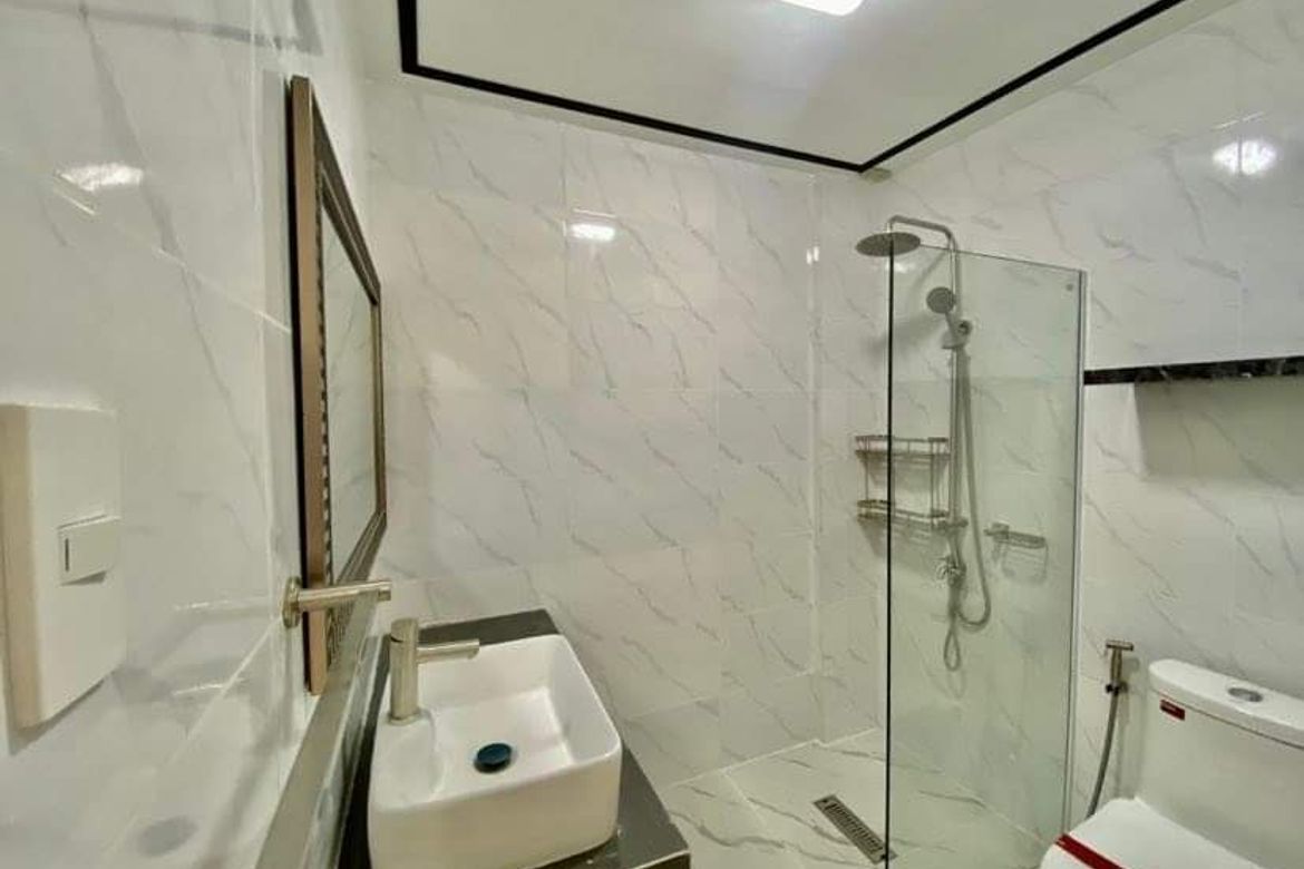 4 Bedroom Townhouse for Sale in San Antonio, Makati, Metro Manila – photo 6