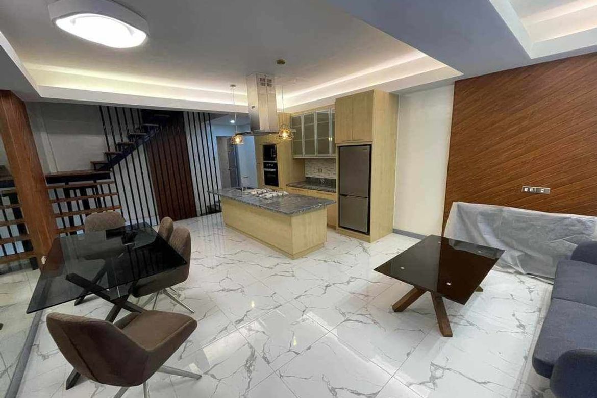4 Bedroom Townhouse for Sale in San Antonio, Makati, Metro Manila