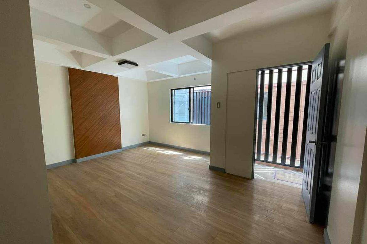 4 Bedroom Townhouse for Sale in San Antonio, Makati, Metro Manila – photo 8