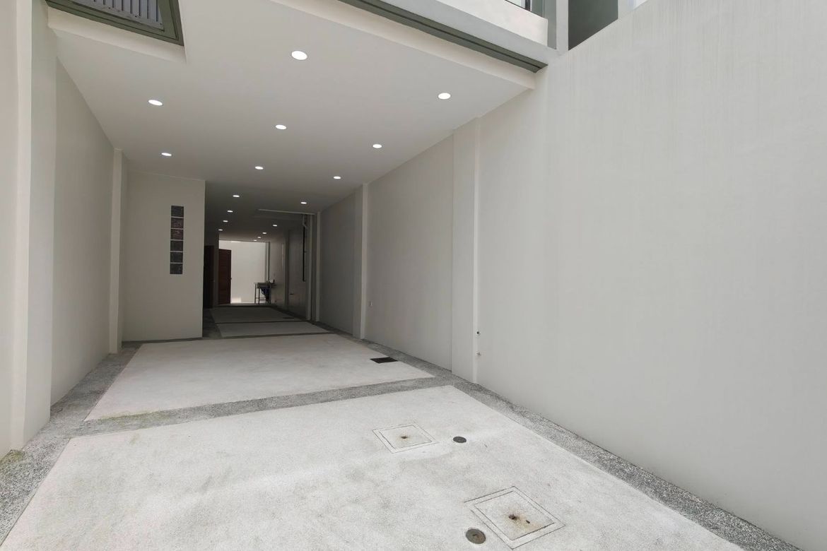 4 Bedroom Townhouse for Sale in San Isidro Labrador, Quezon City, Metro Manila – photo 2