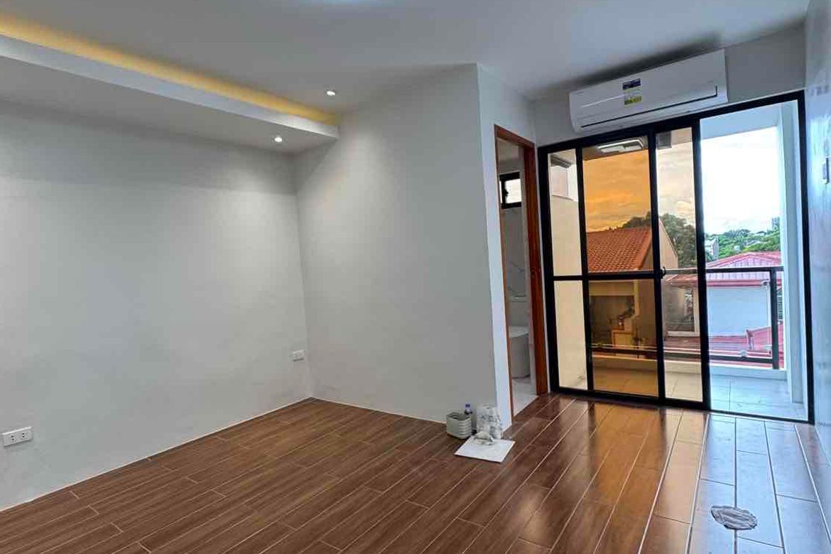 4 Bedroom Townhouse for Sale in San Isidro, Parañaque, Metro Manila – photo 5