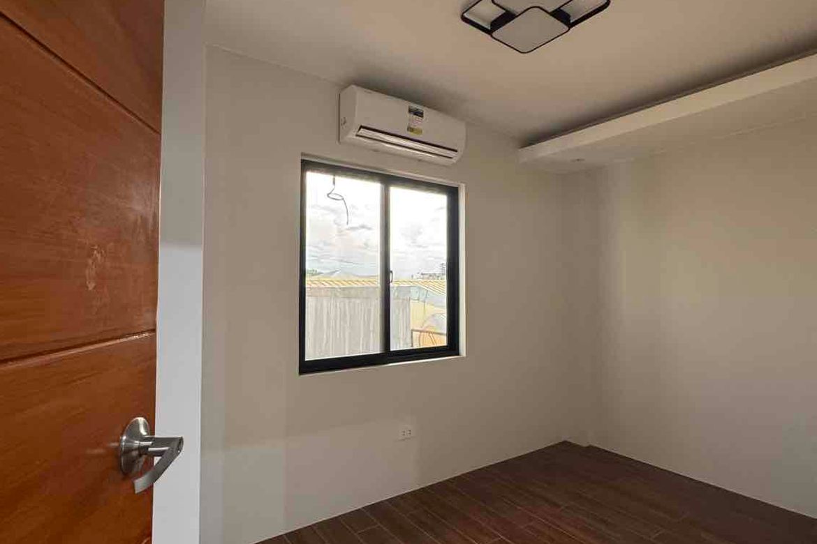 4 Bedroom Townhouse for Sale in San Isidro, Parañaque, Metro Manila – photo 8