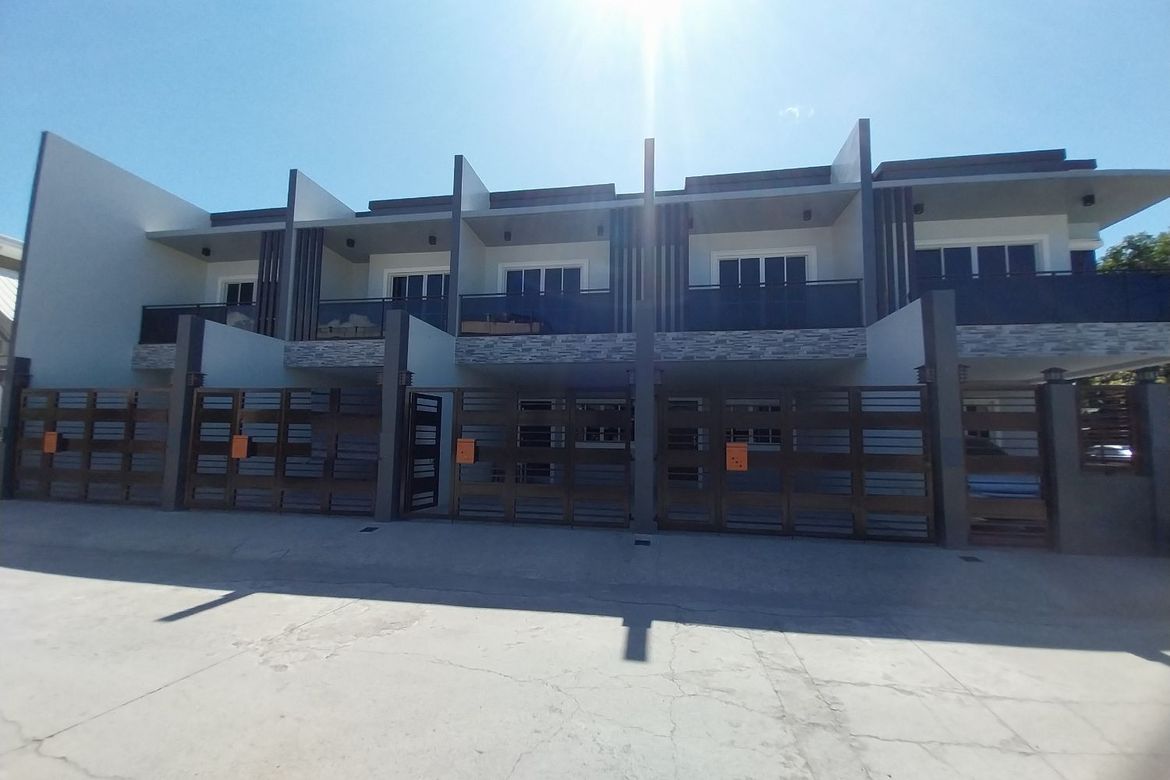 4 Bedroom Townhouse for Sale in San Isidro, Parañaque, Metro Manila – photo 4