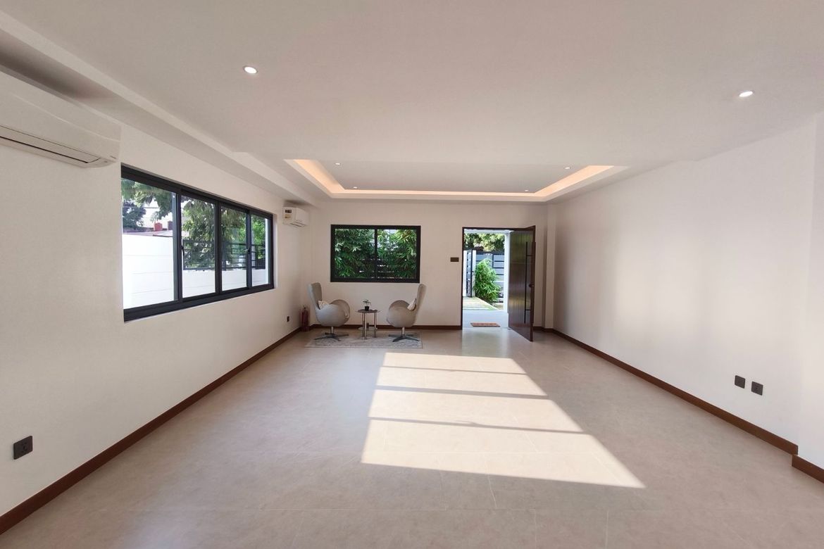 4 Bedroom Townhouse for Sale in San Isidro, Parañaque, Metro Manila – photo 5