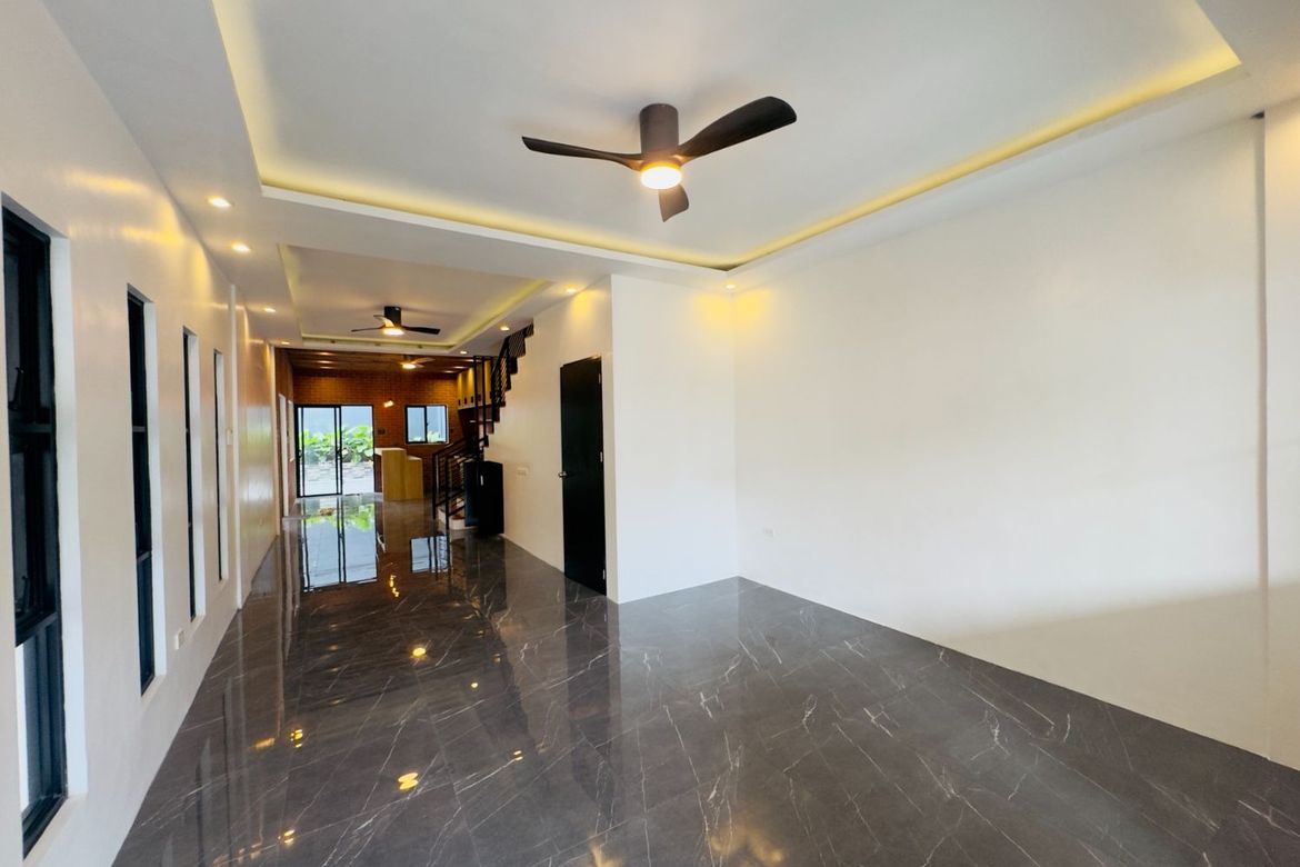 4 Bedroom Townhouse for Sale in San Isidro, Parañaque, Metro Manila – photo 6