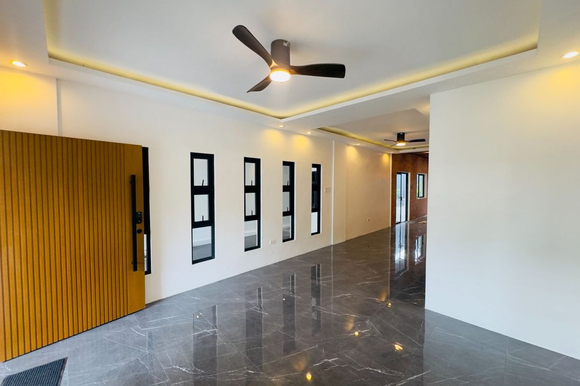 4 Bedroom Townhouse for Sale in San Isidro, Parañaque, Metro Manila – photo 7