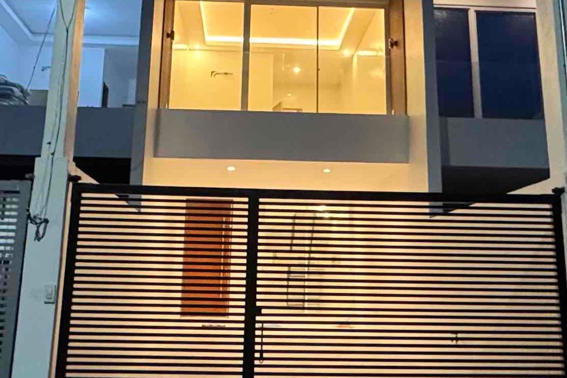 4 Bedroom Townhouse for Sale in San Isidro, Parañaque, Metro Manila