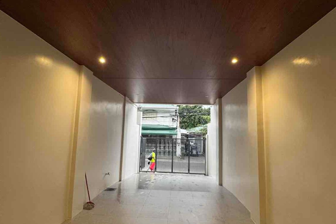4 Bedroom Townhouse for Sale in San Isidro, Parañaque, Metro Manila – photo 2