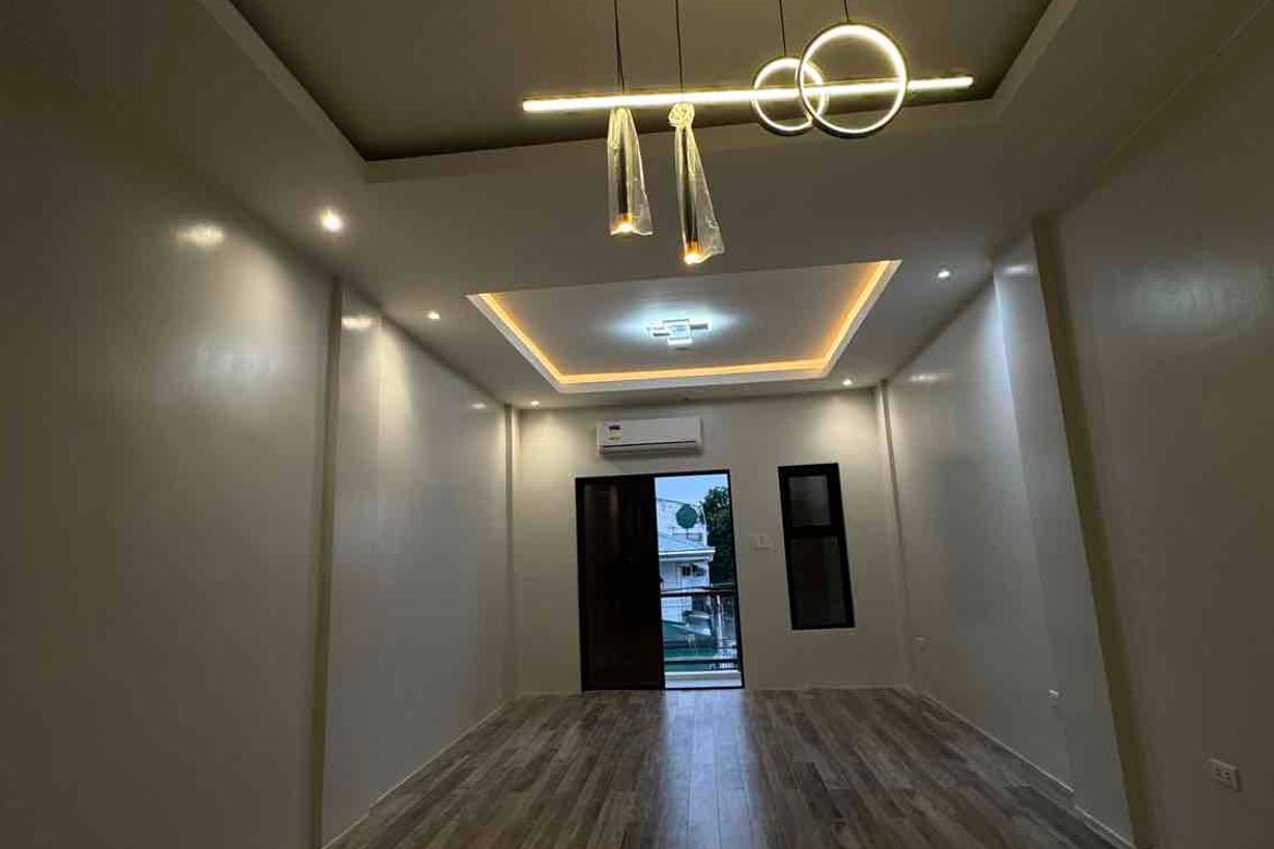 4 Bedroom Townhouse for Sale in San Isidro, Parañaque, Metro Manila – photo 3