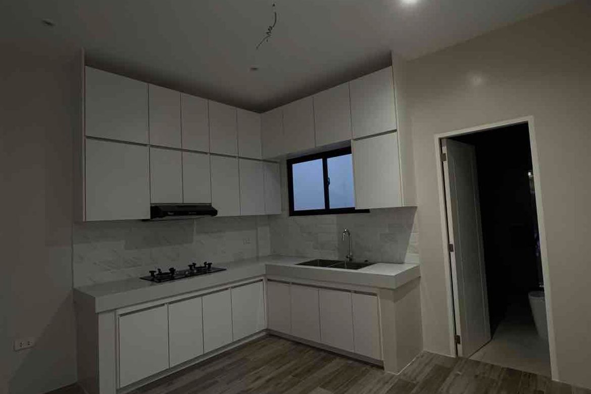 4 Bedroom Townhouse for Sale in San Isidro, Parañaque, Metro Manila – photo 7