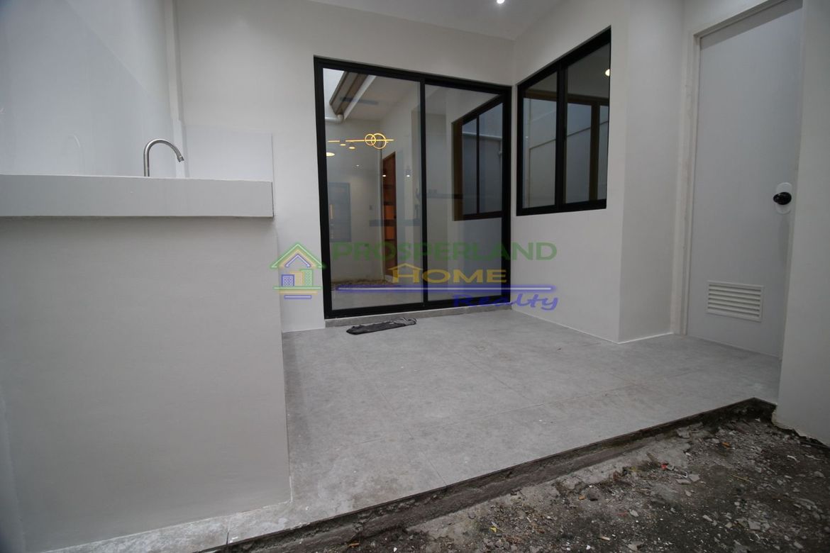 4 Bedroom Townhouse for Sale in San Isidro, Parañaque, Metro Manila – photo 6