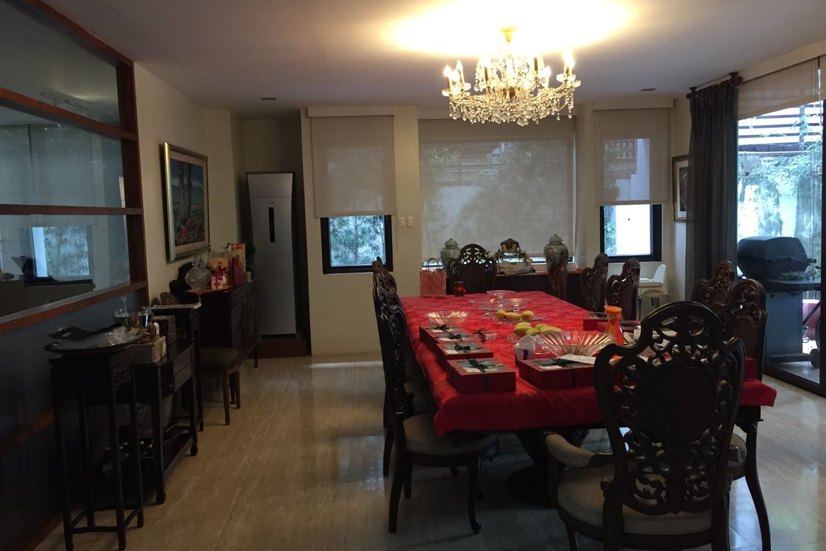 4 Bedroom Townhouse for Sale in San Lorenzo, Makati, Metro Manila near MRT-3 Ayala – photo 4