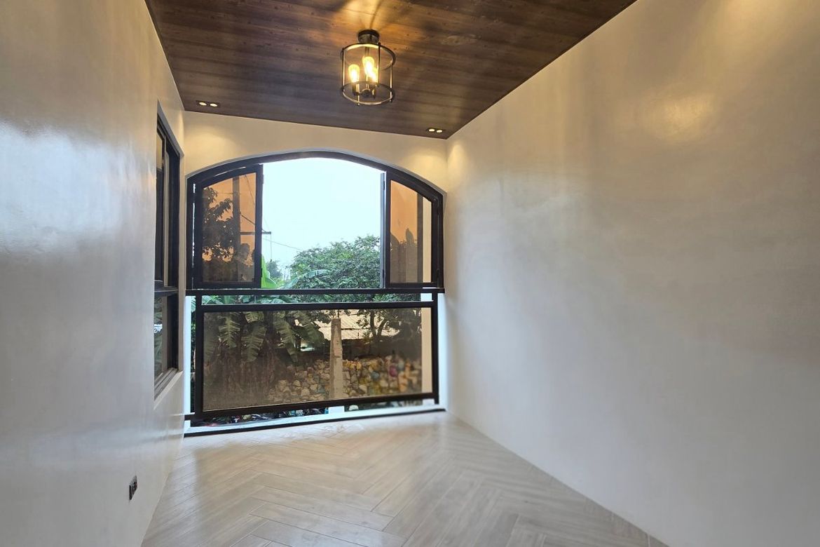 4 Bedroom Townhouse for Sale in Santa Cruz, Antipolo, Rizal – photo 2