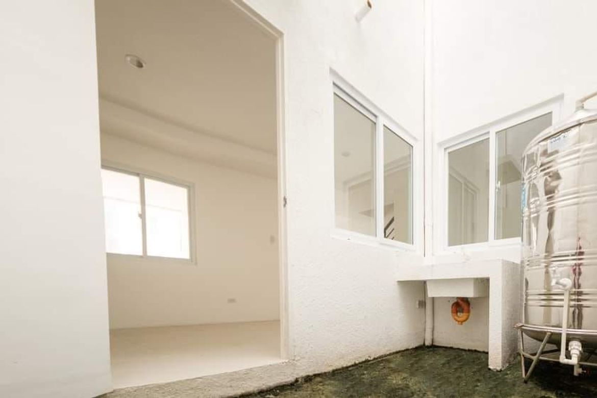 4 Bedroom Townhouse for Sale in Santa Cruz, Liloan, Cebu – photo 7