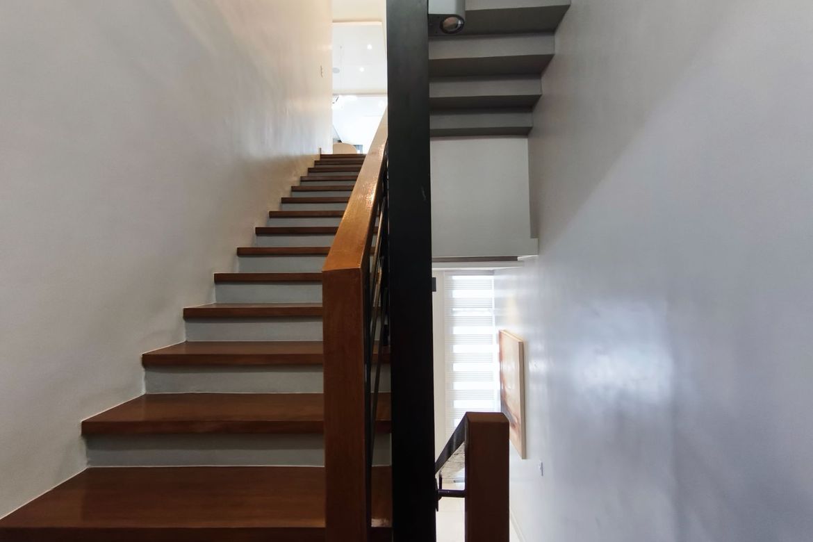 4 Bedroom Townhouse for Sale in Santa Cruz, Manila, Metro Manila near LRT-1 Tayuman – photo 5