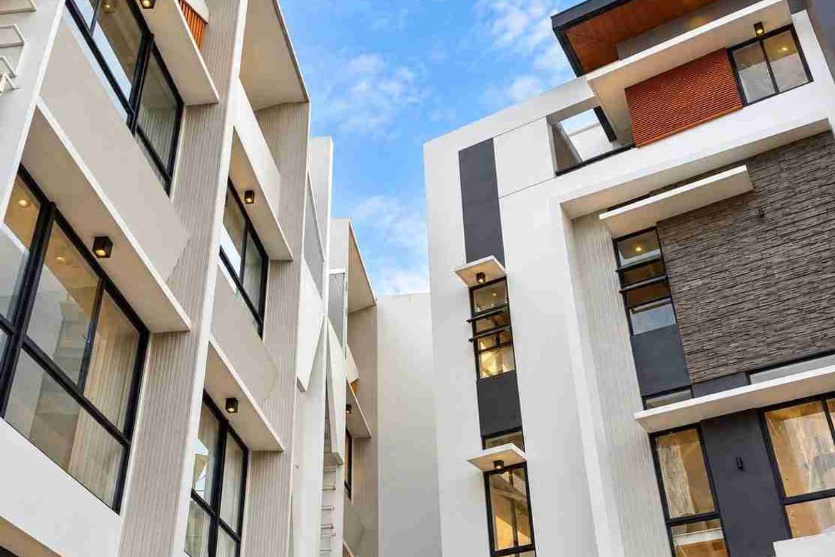4 Bedroom Townhouse for Sale in Santa Cruz, Quezon City, Metro Manila
