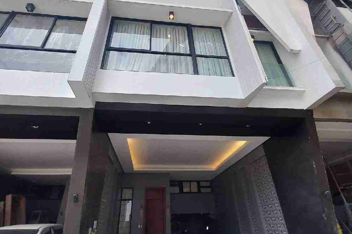 4 Bedroom Townhouse for Sale in Santa Cruz, Quezon City, Metro Manila – photo 2