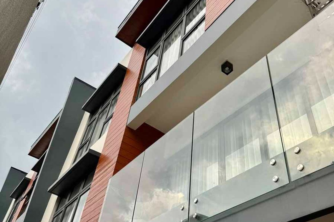 4 Bedroom Townhouse for Sale in Socorro, Quezon City, Metro Manila near LRT-2 Araneta Center-Cubao – photo 2