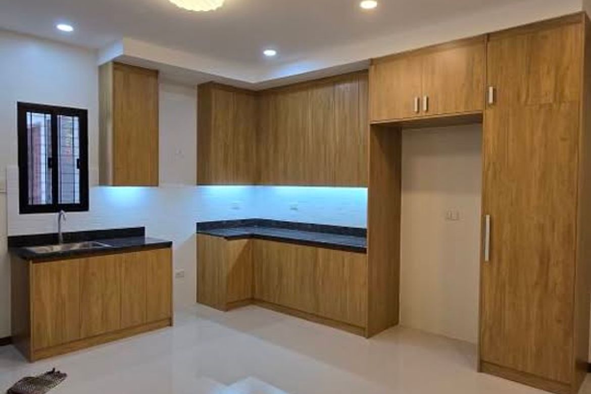 4 Bedroom Townhouse for Sale in Talon Dos, Las Piñas, Metro Manila – photo 4