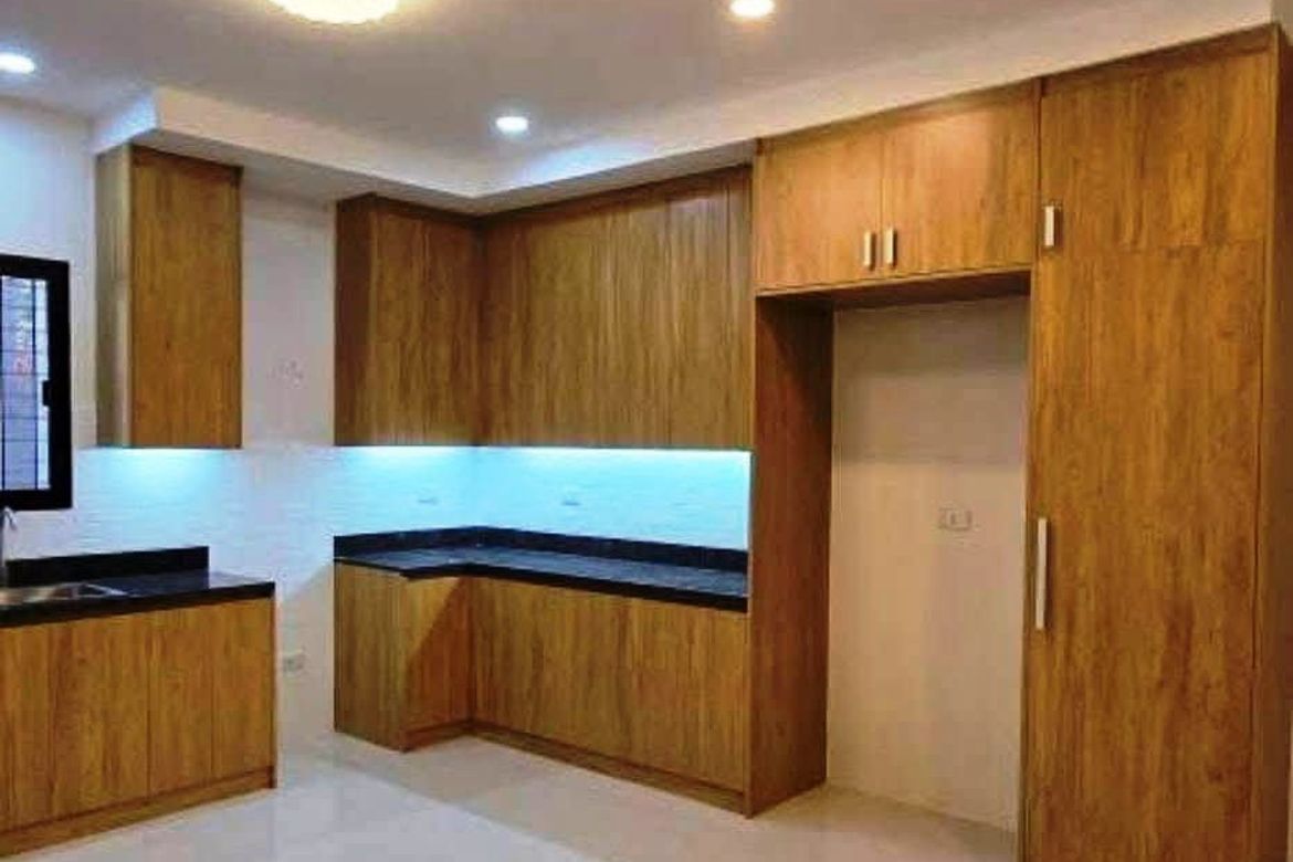 4 Bedroom Townhouse for Sale in Talon Dos, Las Piñas, Metro Manila – photo 8