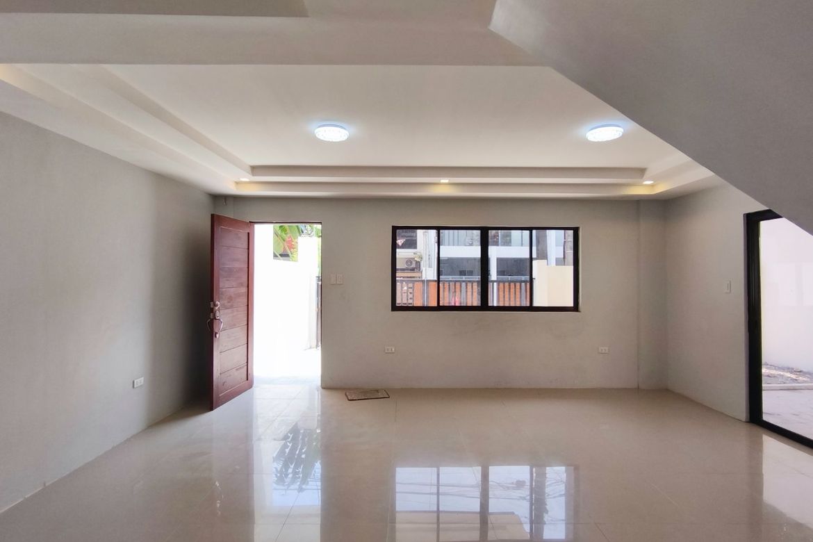 4 Bedroom Townhouse for Sale in Talon Dos, Las Piñas, Metro Manila – photo 6