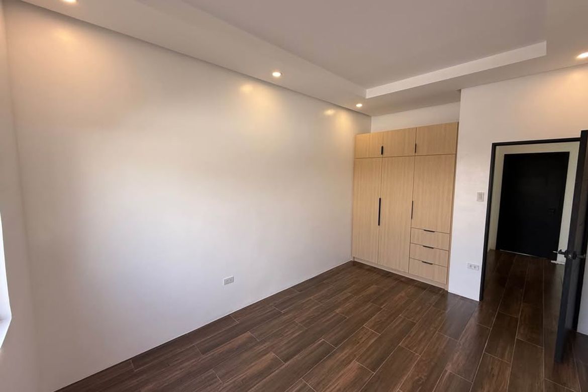 4 Bedroom Townhouse for Sale in Talon Dos, Las Piñas, Metro Manila – photo 7