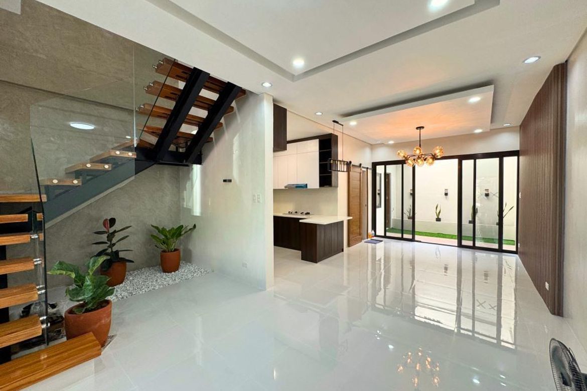 4 Bedroom Townhouse for Sale in Talon Dos, Las Piñas, Metro Manila – photo 5