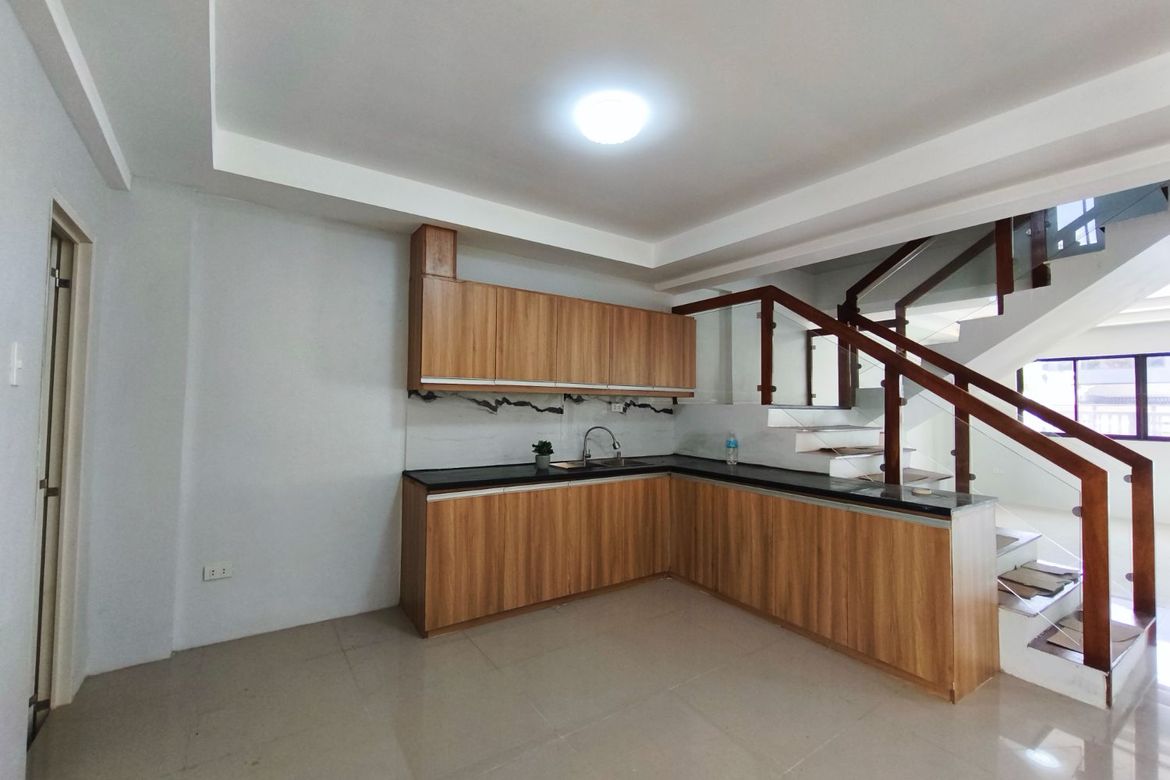 4 Bedroom Townhouse for Sale in Talon Dos, Las Piñas, Metro Manila – photo 6
