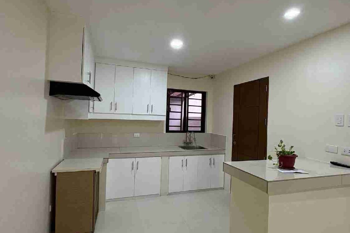 4 Bedroom Townhouse for Sale in Talon Dos, Las Piñas, Metro Manila – photo 6