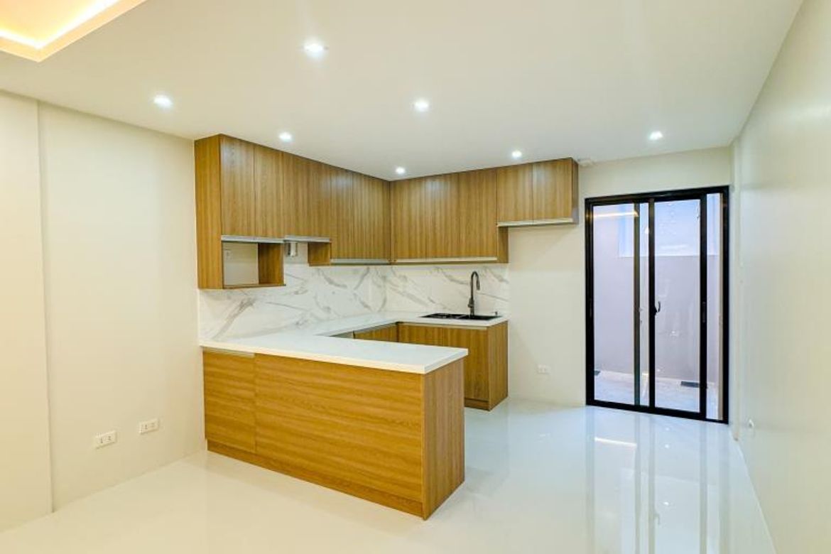 4 Bedroom Townhouse for Sale in Talon Singko, Las Piñas, Metro Manila – photo 6