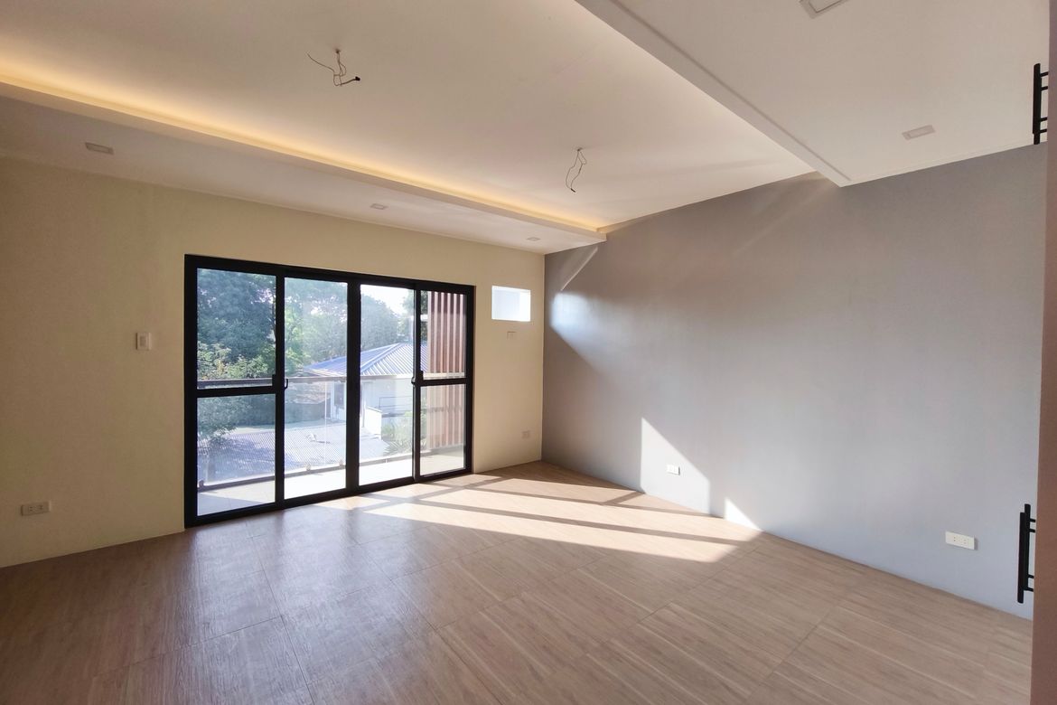 4 Bedroom Townhouse for Sale in Tandang Sora, Quezon City, Metro Manila – photo 6