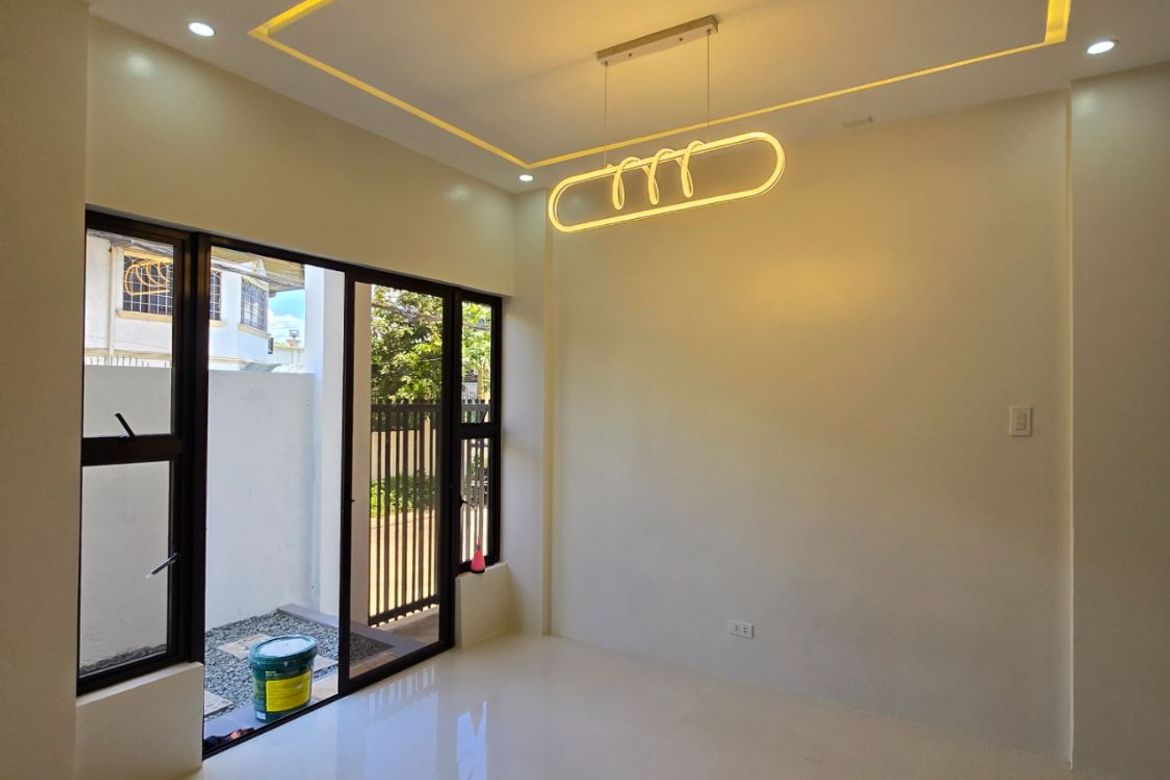 4 Bedroom Townhouse for Sale in Tandang Sora, Quezon City, Metro Manila – photo 7