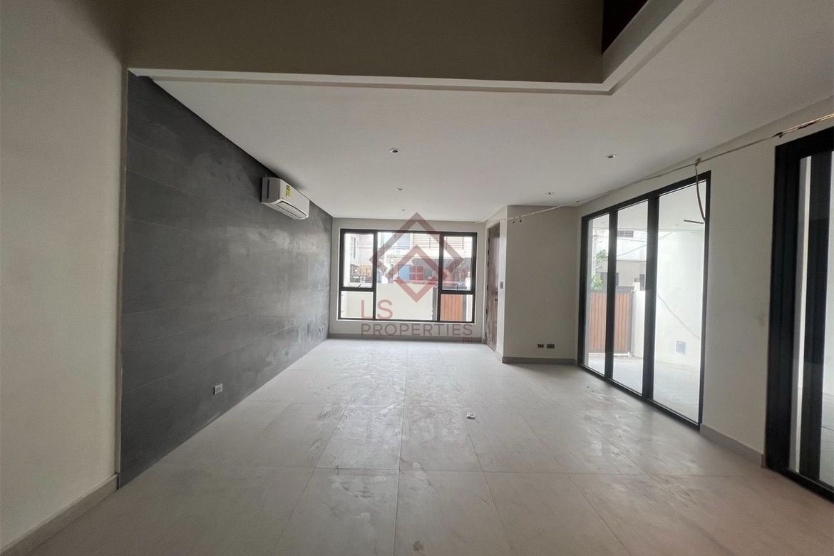 4 Bedroom Townhouse for Sale in Teheran St. Multinational Village Paranaque City, Don Bosco, Parañaque, Metro Manila near LRT-1 Bambang – photo 3