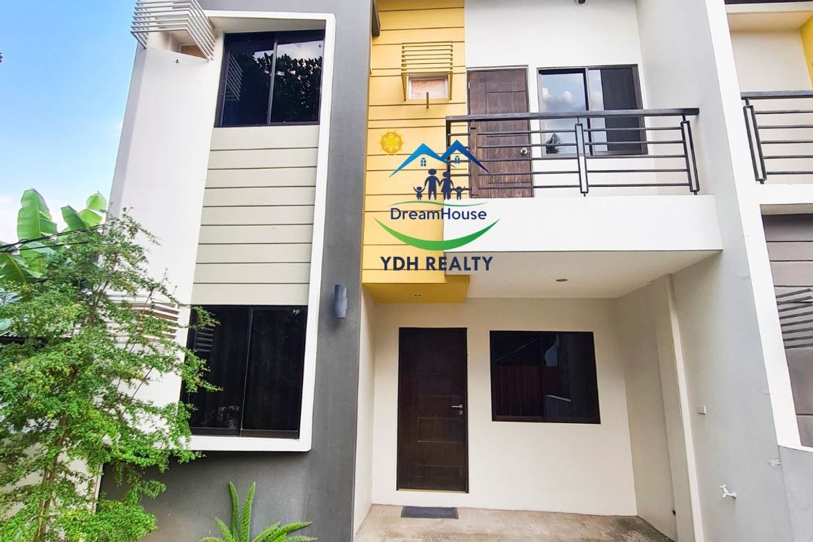 4 Bedroom Townhouse for Sale in Tunghaan, Minglanilla, Cebu – photo 2