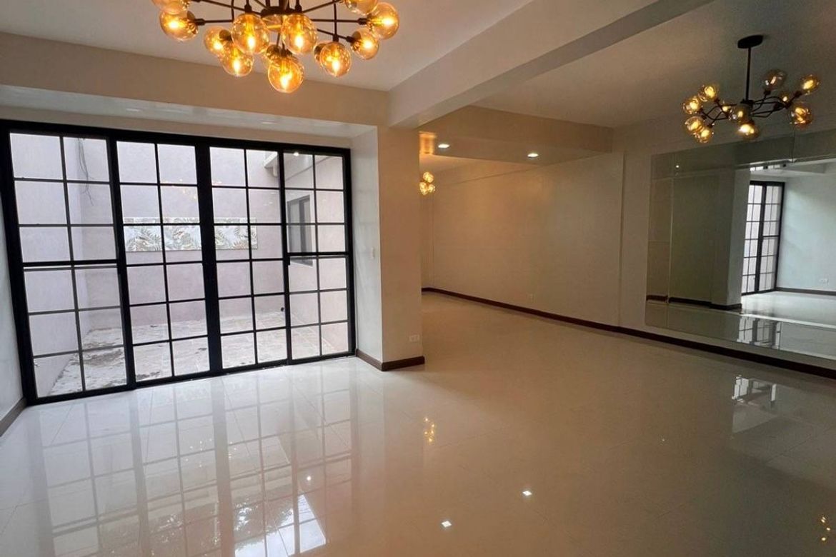4 Bedroom Townhouse for Sale in Ugong, Pasig, Metro Manila